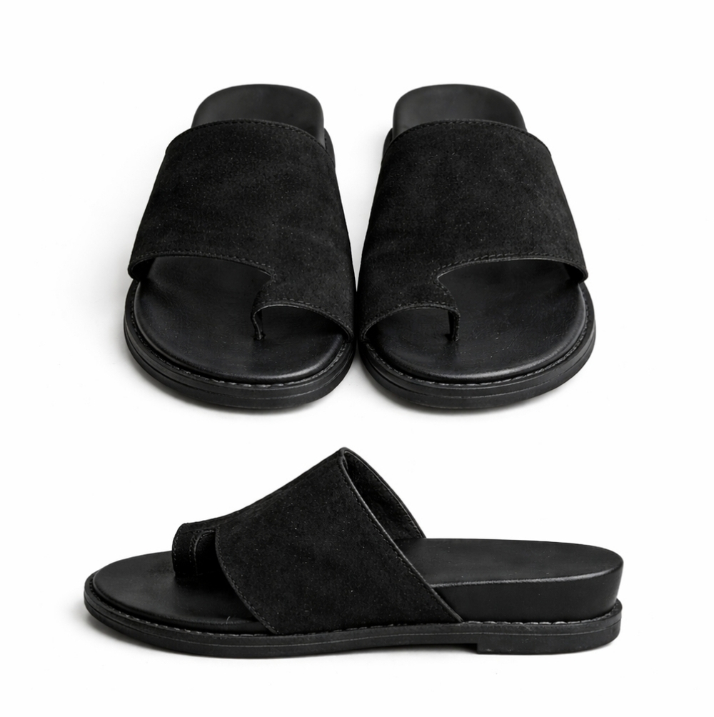 Tahari Black Suede Sandals Slides Sz.7 Low Heel Comfort Chic Summer - Picture 2 of 8